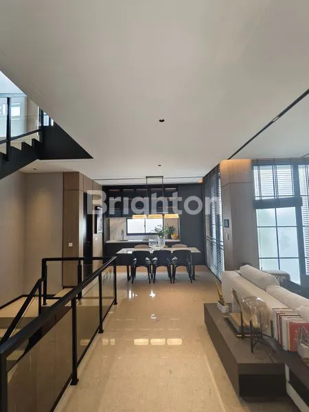 image RUMAH MEWAH 3 LANTAI LOKASI STRATEGIS & INVESTASI MENJANJIKAN (3)