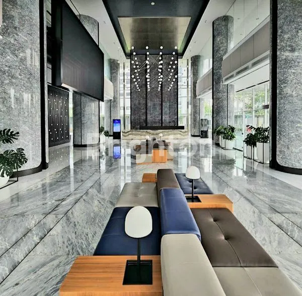 image SPECIAL PRICE OFFICE SPACE SANGAT STRATEGIS THE SMITH ALAM SUTERA  1 MENIT DARI PINTU TOL  MEWAH, BRAND NEW,  PREMIUM  SPOT DEPAN LIFT .FULL FURNISHED . VERY SPECIAL PRICE (4)