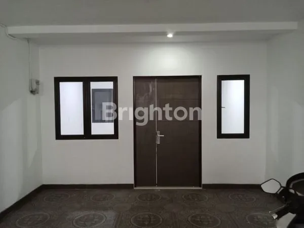 image RUMAH SIAP HUNI 2 LANTAI TANAH SEREAL TAMBORA (2)