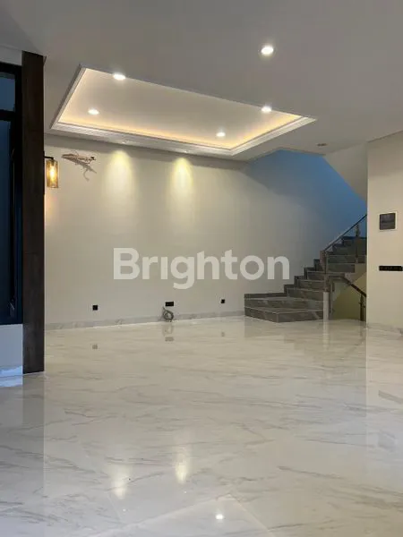 image RUMAH MEWAH PERMATA BUANA 3 LT JAKARTA BARAT (2)