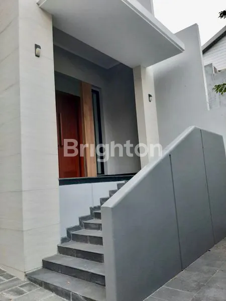 image RUMAH MEWAH PERMATA BUANA 3 LT JAKARTA BARAT (4)