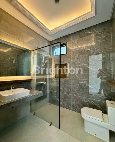 image RUMAH MEWAH PERMATA BUANA 3 LT JAKARTA BARAT (7)