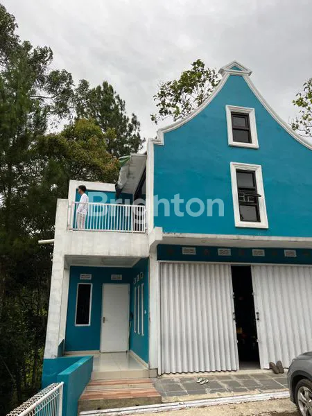 image VILLA CANTIK & TERAWAT SIAP HUNI DI GAMBUNG CIWIDEY (2)