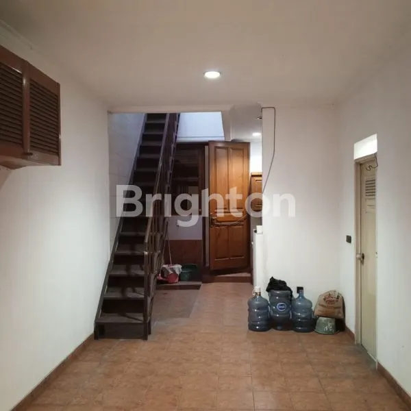 image RUMAH KEBON JERUK TOSIGA JAKARTA BARAT (4)