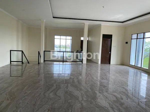 image DI JUAL RUMAH MEWAH BANJARMASIN (5)