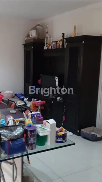 image RUMAH 3.5 LANTAI DI MERUYA SELATAN (3)