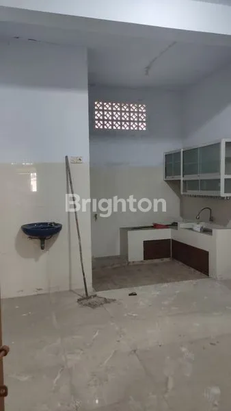 image RUKO / RUMAH 3 LANTAI SIAP HUNI DI MAKASSAR (2)