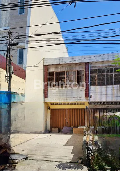RUKO / RUMAH 3 LANTAI SIAP HUNI DI MAKASSAR