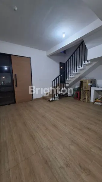 image DISEWAKAN RUMAH CENDANA PEAK FURNISH LIPPO KARAWACI (2)