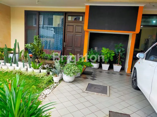 image DI JUAL CEPAT RUMAH 2 LANTAI SIAP HUNI. DAERAH PENGGILINGAN TAMAN PULO INDAH JAKATA TIMUR (2)