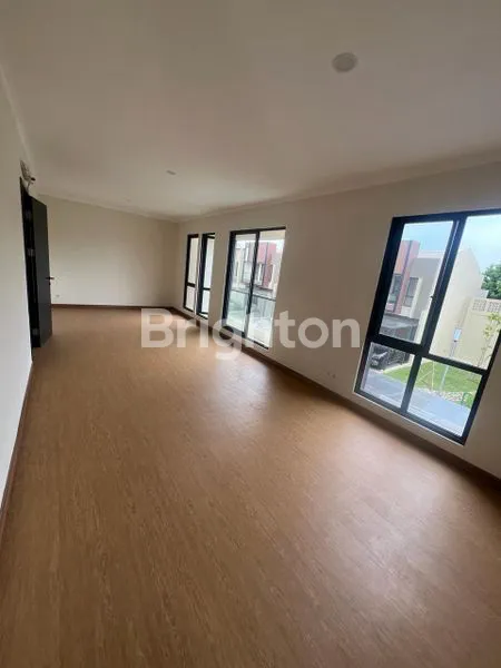 image RUMAH BARU GADING SERPONG CLUSTER CARSON SIAP HUNI (7)