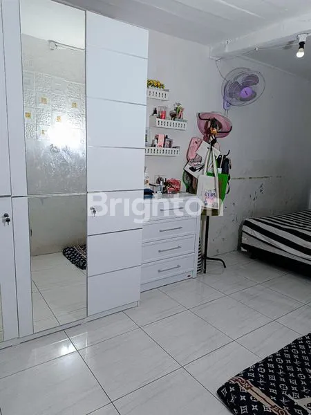 image RUMAH 2 LANTAI SIAP HUNI (4)