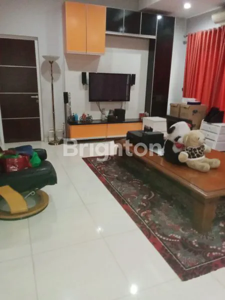 image RUMAH MEWAH BOULEVARD PREMIUM 2LT + POOL DI KOTA WISATA (6)