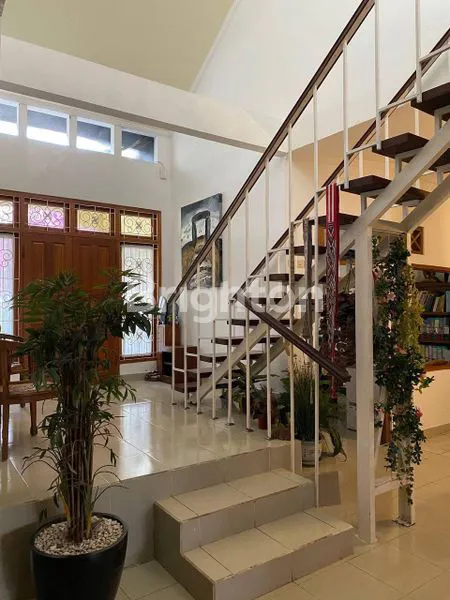 image RUMAH ASRI NYAMAN DAN TENANG DI UNGASAN (3)