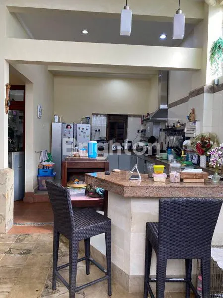 image RUMAH ASRI NYAMAN DAN TENANG DI UNGASAN (4)