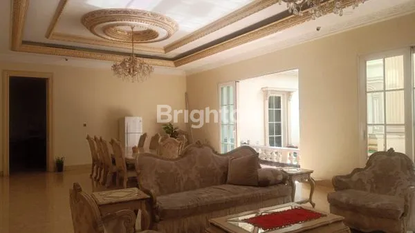 image RUMAH MEWAH DI JALAN RAYA MODERLAND TANGERANG (8)