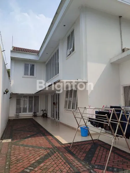 image RUMAH SUPER CANTIK SEMI FURNISHED  (2)