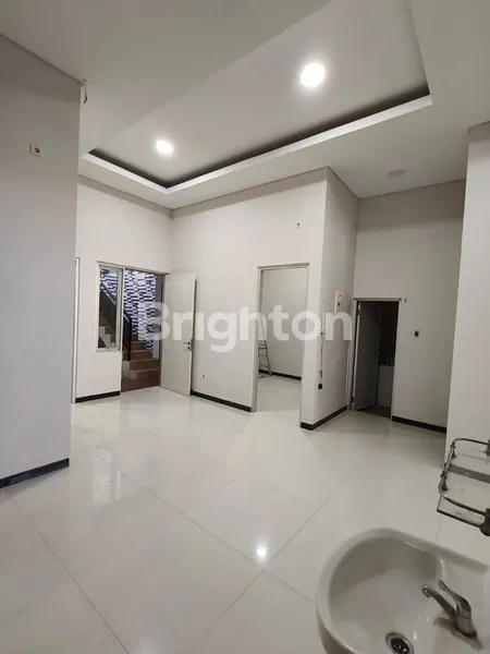 image RUMAH SATU LANTAI SIAP HUNI LOKASI BARATA JAYA !! (5)