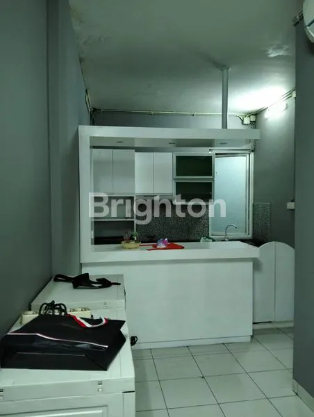 image LOKASI STRATEGIS, PARKIRAN TIDAK BERBAYAR , RUKO COMMPARK 2 1/2 LANTAI, LT 76M,LB -/+ 156M,ADA 2 GUDANG , DI BOULEVARD JALAN ,SEBERANG SHELL..BANGUNAN SUDAH RENOVASI, COCOK UNTUK KANTOR,RESTO DLL,KOTA WISATA, CIBUBUR, GUNUNG PUTRI, BOGOR, JAWA BARAT (5)