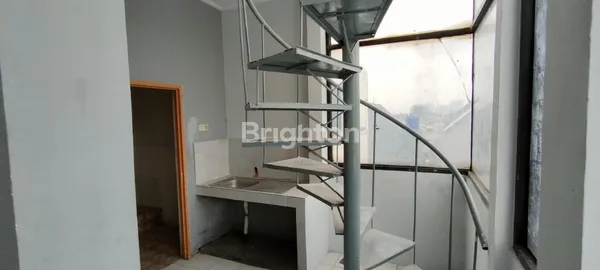 image RUKO STRATEGIS PASAR MINGGU LOKASI DEKAT GATOT SUBROTO JAKARTA SELATAN (4)