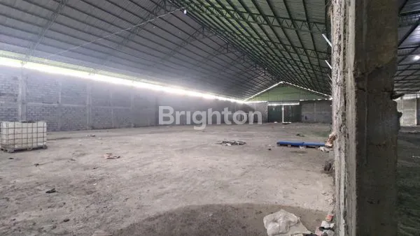 image GUDANG BARU BELUM PERNAH TERPAKAI DI GONDANGLEGI (5)