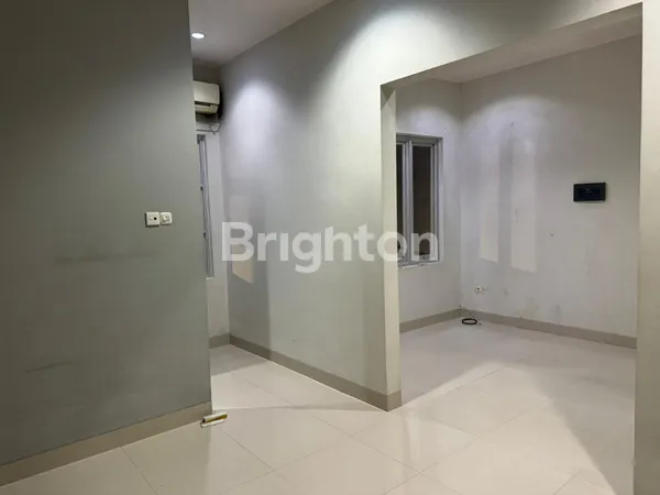 image RUMAH CANTIK 3 LANTAI DURI KEPA ROW 2 MOBIL (2)