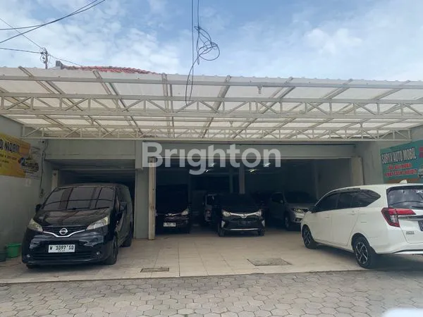 image SHOWROOM MOBIL RAYA BARATAJAYA SURABAYA (2)