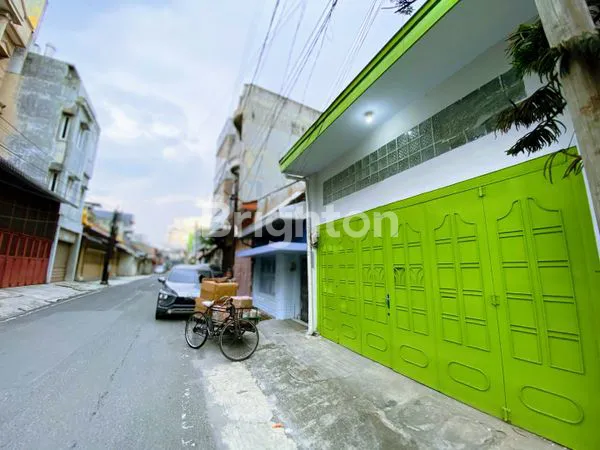 image RUMAH 2,5 TINGKAT TILAK - MEDAN KOTA (1)