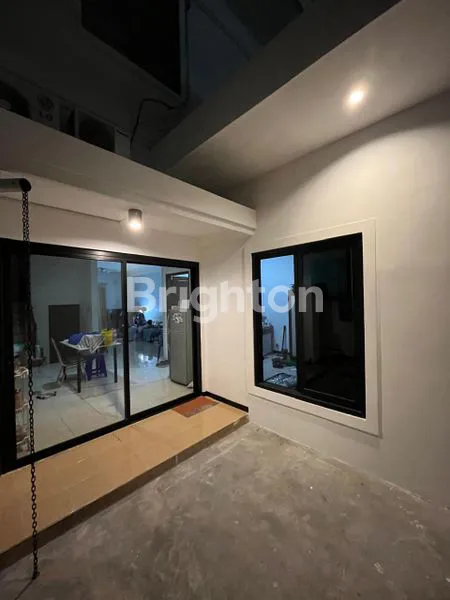 image RUMAH FURNISH DEKAT KAMPUS UBAYA-RS. UBAYA AREA PANJANG JIWO PERMAI SURABAYA  (3)