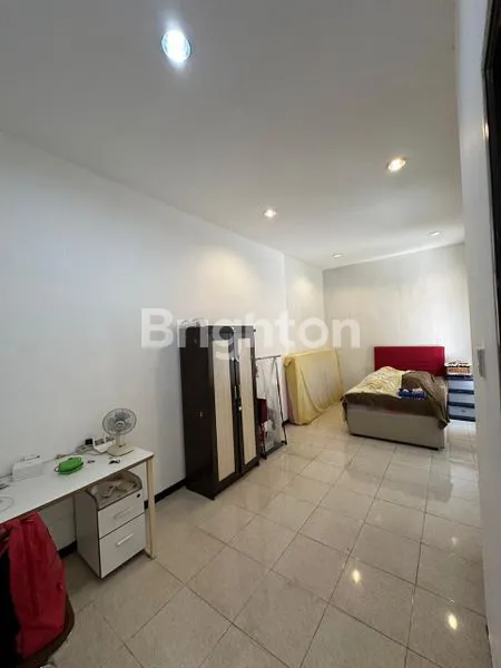 image RUMAH FURNISH DEKAT KAMPUS UBAYA-RS. UBAYA AREA PANJANG JIWO PERMAI SURABAYA  (2)