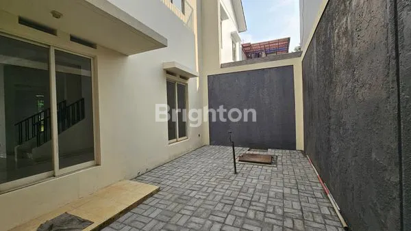 image JARANG ADA, RUMAH RAPI, SUMMARECON SERPONG, KT 5+1 (3)