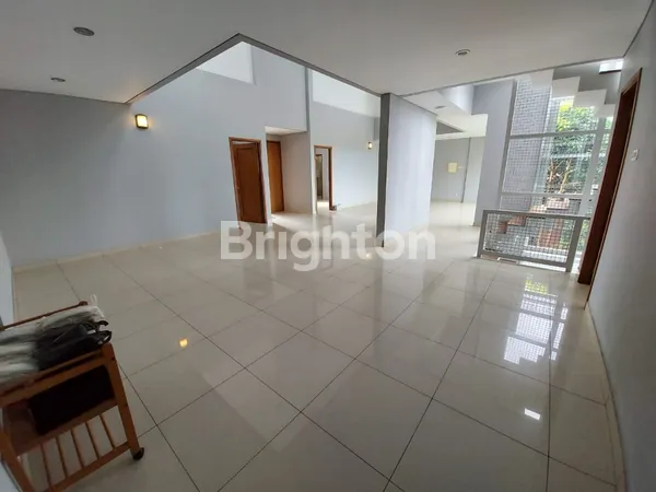 image RUMAH TINGGAL 2 LANTAI DI BALIKPAPAN KALIMANTAN TIMUR (6)