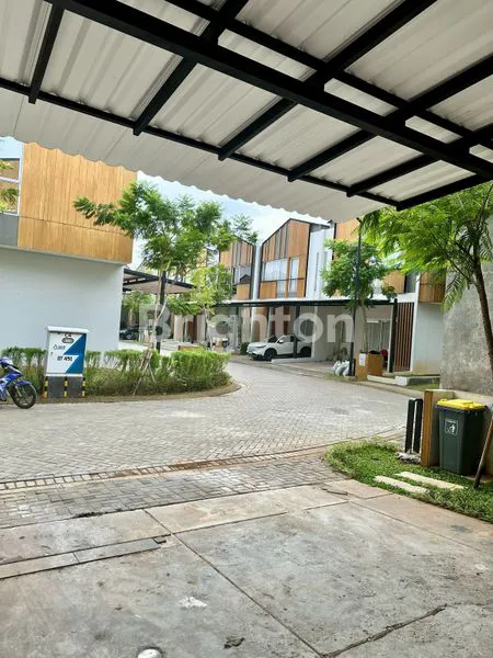 image RUMAH CLUSTER MAZENTA RESIDENCE CIPUTAT TANGERANG SELATAN MODERN INDUSTRIAL (5)