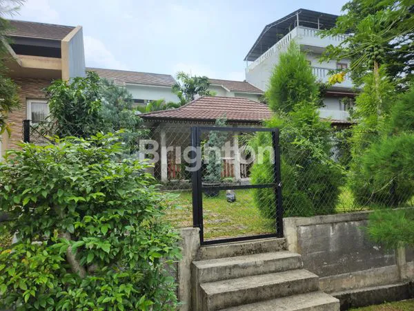 image RUMAH ESTETIK JAWA DI HOOK DI CLUSTER RAVENIA PAKUAN BOGOR (3)