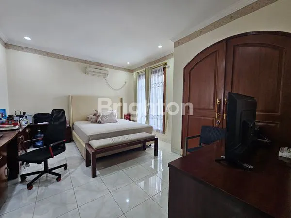 image DIJUAL RUMAH SIAP PAKAI DI KELAPA GADING (5)