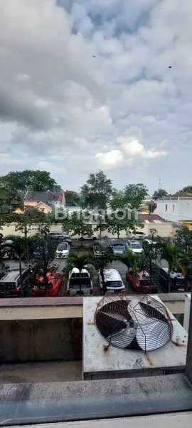 image GEDUNG PERKANTORAN SUDIRMAN PEKANBARU (8)