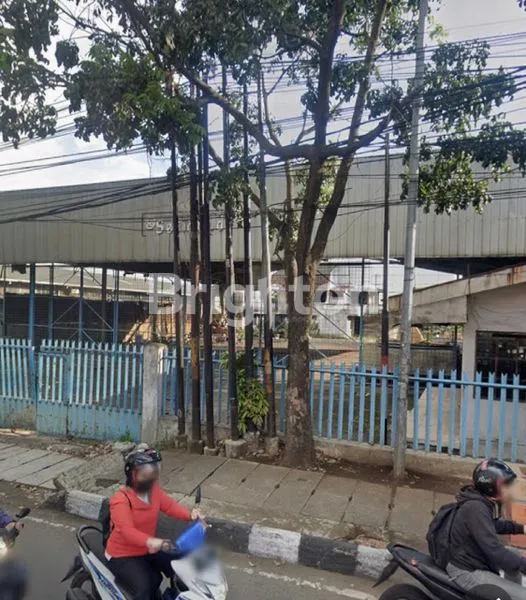 image GUDANG BESAR MAINROAD AMIR MACHMUD (2)