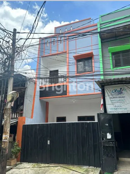 image RUMAH SIAP HUNI KARYA BARAT JELAMBAR JAKARTA BARAT (1)