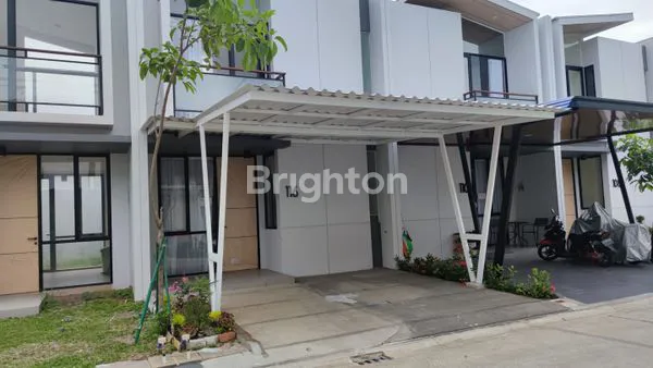 image RUMAH 2 LT FULL FURNISH SIAP HUNI DI CENDANA ESSENCE LIPPO KARAWACI TANGERANG (1)