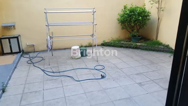 image RUMAH 2 LANTAI SIAP HUNI (5)