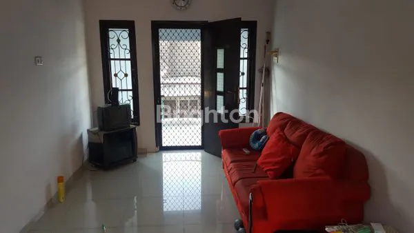 image RUMAH 2 LANTAI SIAP HUNI (2)