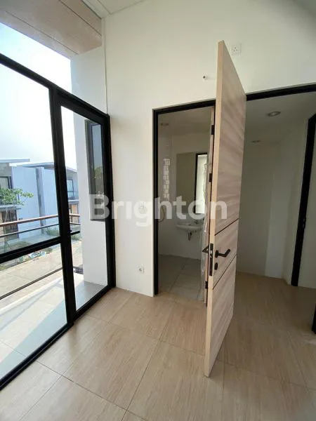 image RUMAH BARU SIAP HUNI DI CENDANA ESSENCE LIPPO KARAWACI TANGERANG (5)