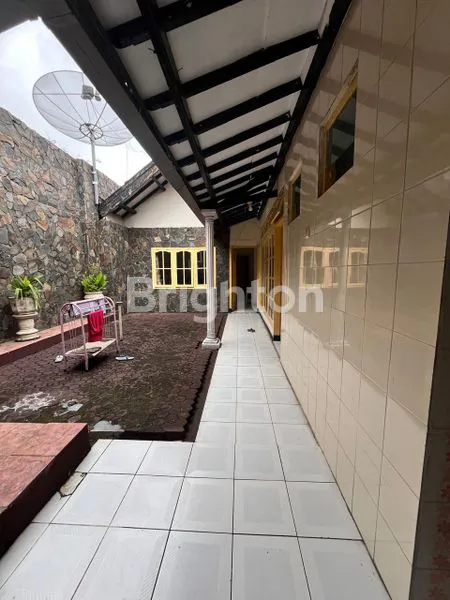 image RUMAH CANTIK DI KAWASAN STRATEGIS KOTA BATU (4)