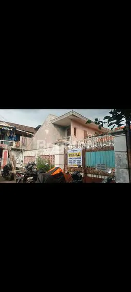 image JUAL RUMAH TENGAH KOTA (1)