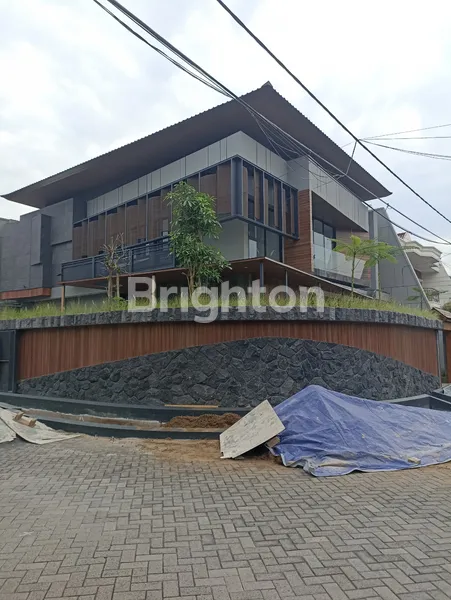 image RUMAH MANYAR, BAGUS SEKALI, TROPICAL HOUSE WITH WATERFALL, DKT MALL (2)