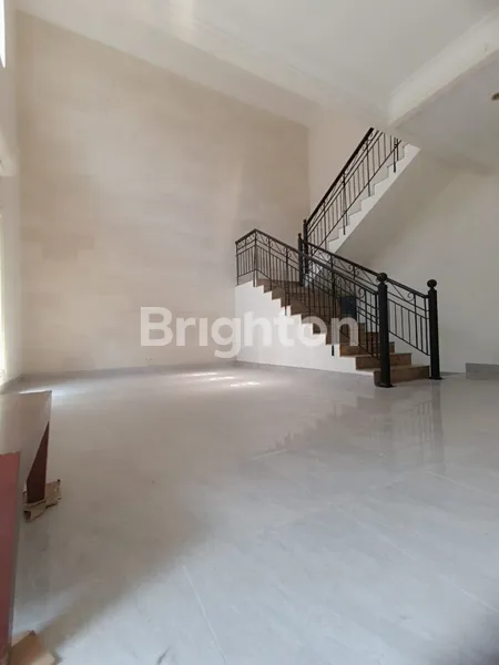 image RUMAH SIAP HUNI LOKASI PALM HILL CITRALAND !! (8)