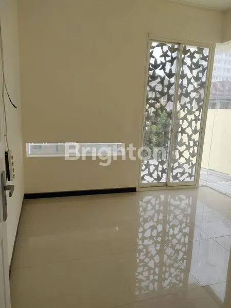 image RUMAH REGENCY ONE WONOREJO (2)