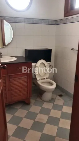 image TOWN HOUSE DISEWA 2 LANTAI LOKASI KEREN (5)