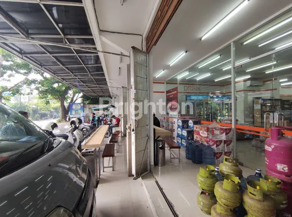 image TOKO 1 LANTAI DI JALAN UTAMA DEKAT RENON (2)