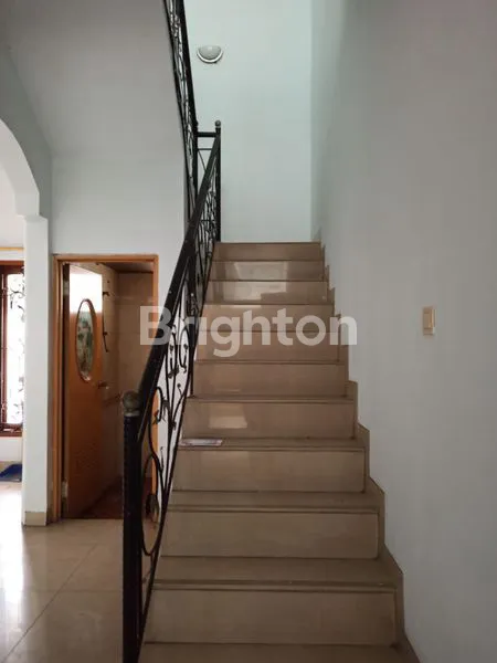 image RUMAH TANJUNG DUREN SIAP HUNI 3 LANTAI UNFURNISHED (7)